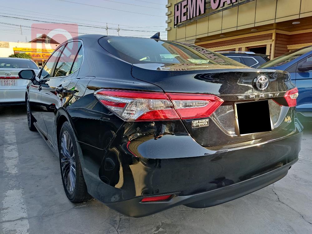 تۆیۆتا کامری